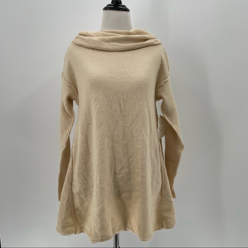Altar’d State Woman’s NWT Sweater